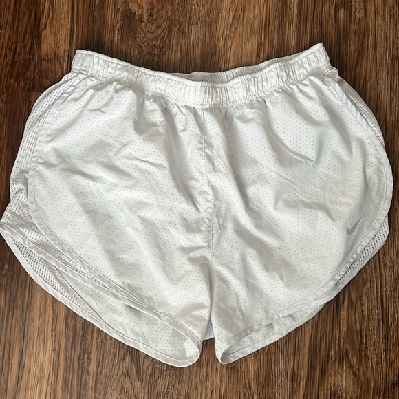 Nike Pro Runner Shorts - Picture 2 of 5